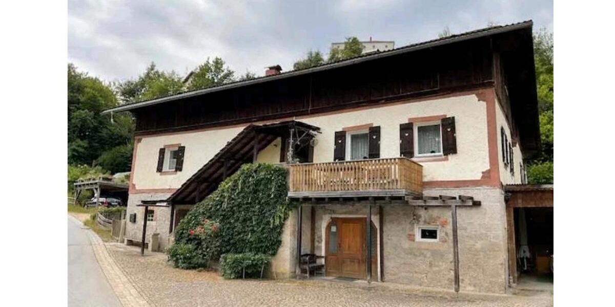 Einfamilienhaus Saldenburg - 7 Zimmer, 229 m&sup2;, 295.000&euro; | Angebot:25239678