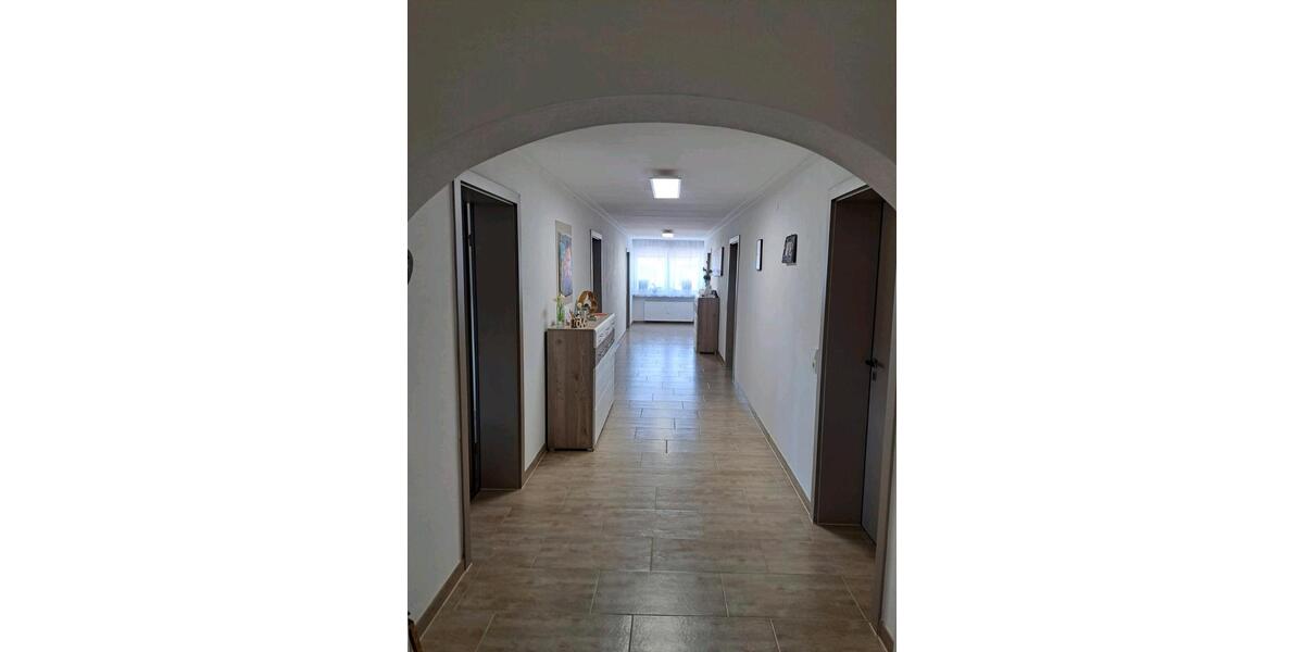 Erdgeschoßwohnung Schöllnach - 10 Zimmer, 230 m&sup2;, 349.000&euro; | Angebot:20032744