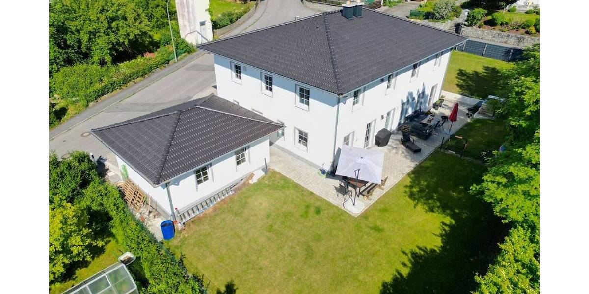 Mehrfamilienhaus, Wohnhaus Ortenburg - 5 Zimmer, 448.000&euro; | Angebot:25662425