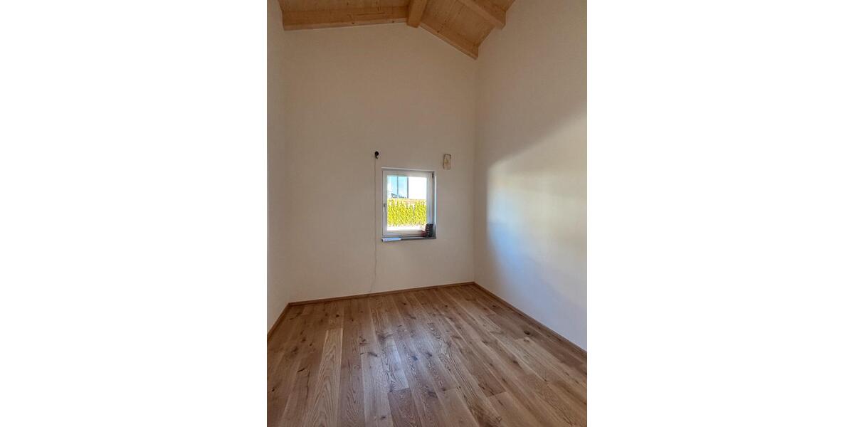 Etagenwohnung Büchlberg - 3 Zimmer, 83 m&sup2;, 1.000&euro; | Angebot:24419397