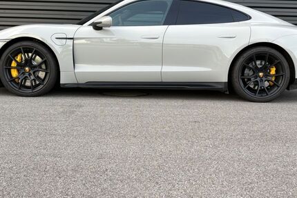 Porsche Taycan 60.700 km 73.800 &euro; Passau 94032