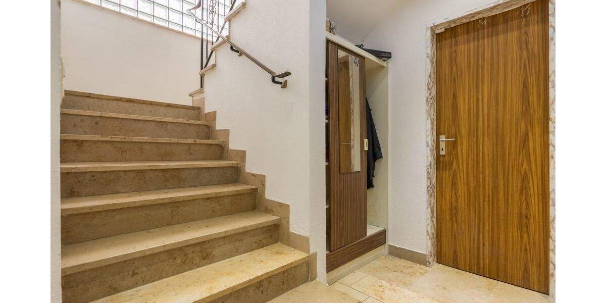 Einfamilienhaus Ortenburg Söldenau - 8 Zimmer, 270 m&sup2;, 430.000&euro; | Angebot:25708699