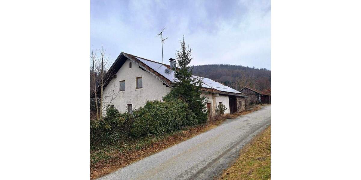 Bauernhaus, Landhaus Hauzenberg Satzreut - 4 Zimmer, 100 m&sup2;, 160.000&euro; | Angebot:25735946