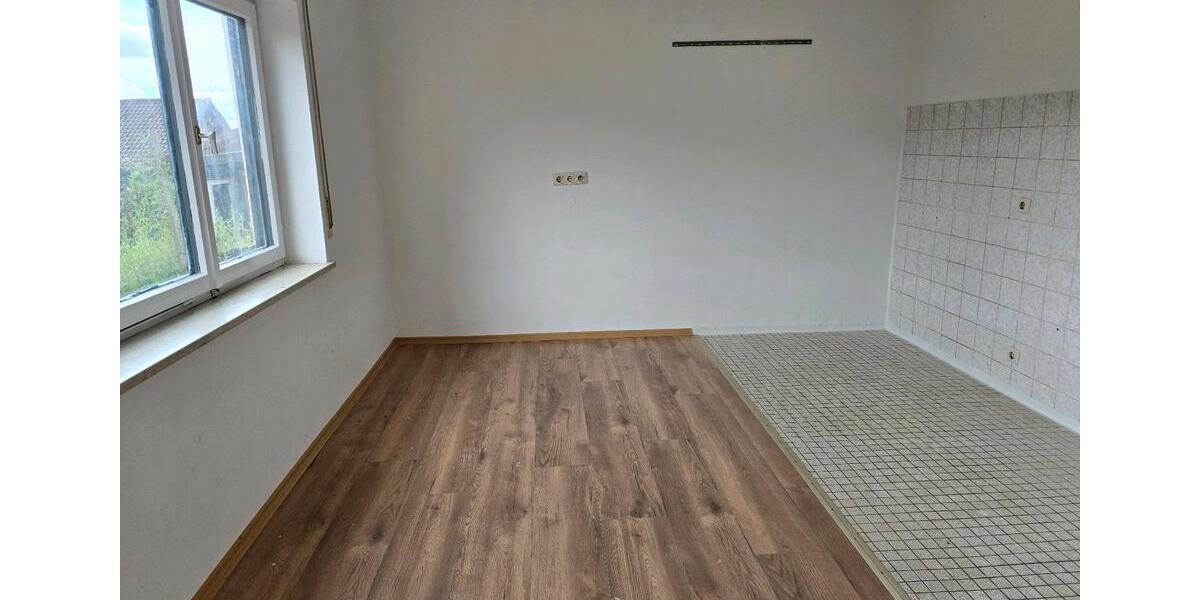 Etagenwohnung Fürstenstein - 4 Zimmer, 110 m&sup2;, 890&euro; | Angebot:25158121