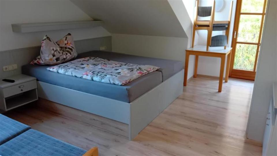 Etagenwohnung Bad Griesbach im Rottal - 1 Zimmer, 20 m&sup2;, 280&euro; | Angebot:25342130