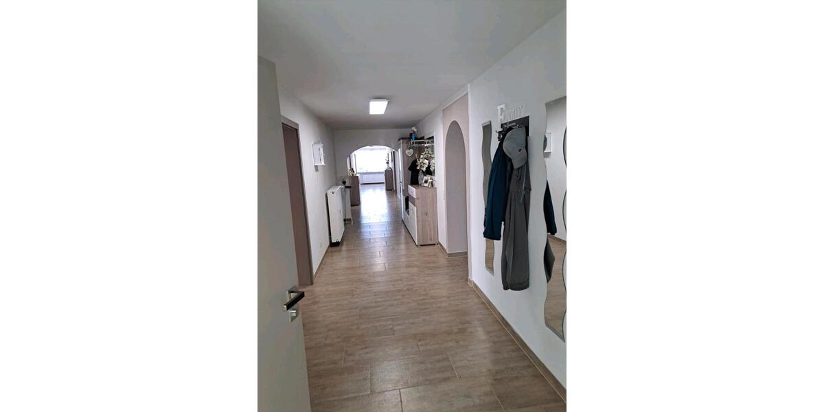 Erdgeschoßwohnung Schöllnach - 10 Zimmer, 230 m&sup2;, 349.000&euro; | Angebot:20032744