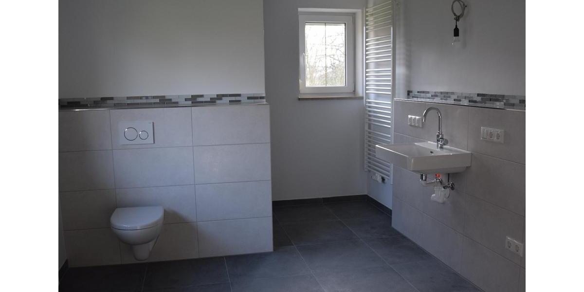 Bungalow Tettenweis - 5 Zimmer, 131 m&sup2;, 1.285&euro; | Angebot:26026451