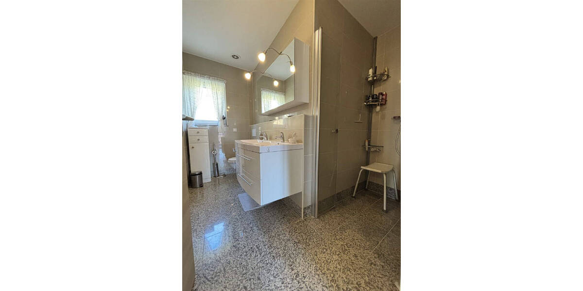 Einfamilienhaus Röhrnbach - 6 Zimmer, 227 m&sup2;, 780.000&euro; | Angebot:25747561