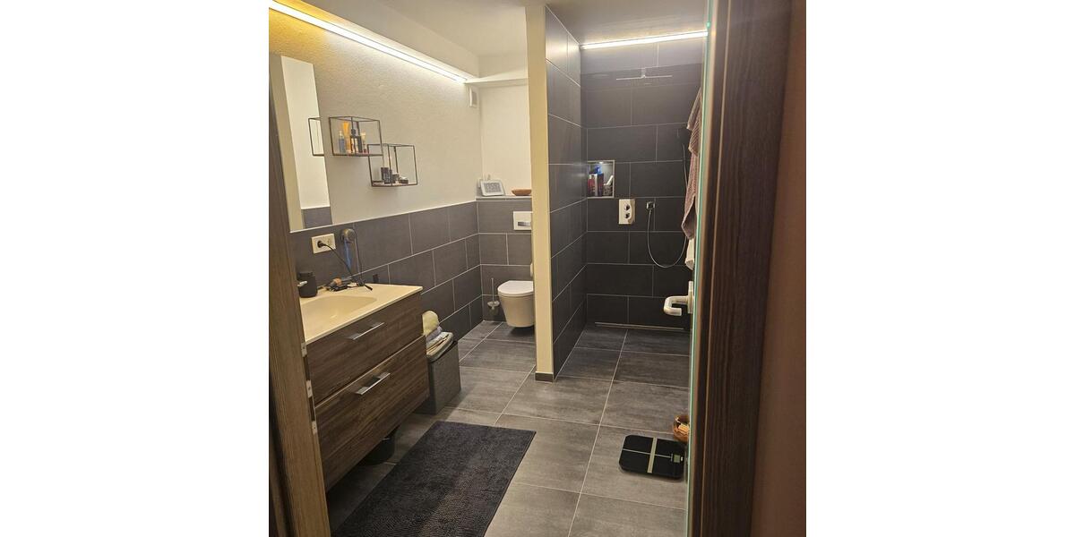 Etagenwohnung Salzweg - 2 Zimmer, 50 m&sup2;, 410&euro; | Angebot:27565135