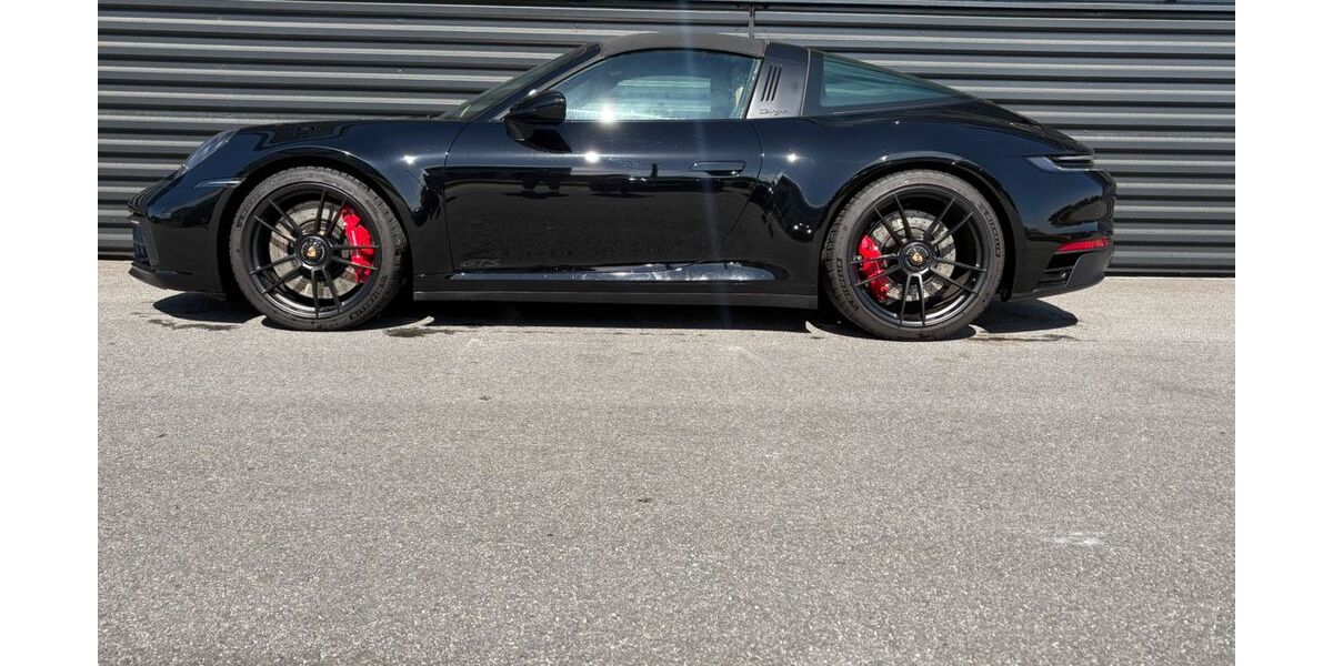 Porsche 992 14.700 km 158.700 &euro; Passau 94032