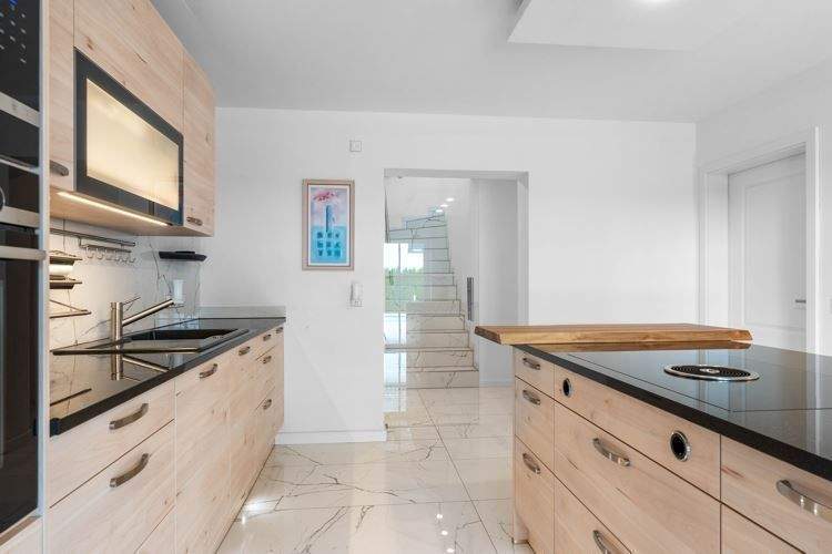 Mehrfamilienhaus, Wohnhaus Künzing Forsthart - 7 Zimmer, 343 m&sup2;, 945.000&euro; | Angebot:25679593