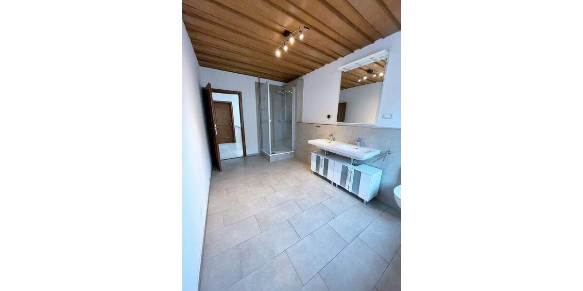 Etagenwohnung Pocking Indling - 2 Zimmer, 107 m&sup2;, 649&euro; | Angebot:25686858