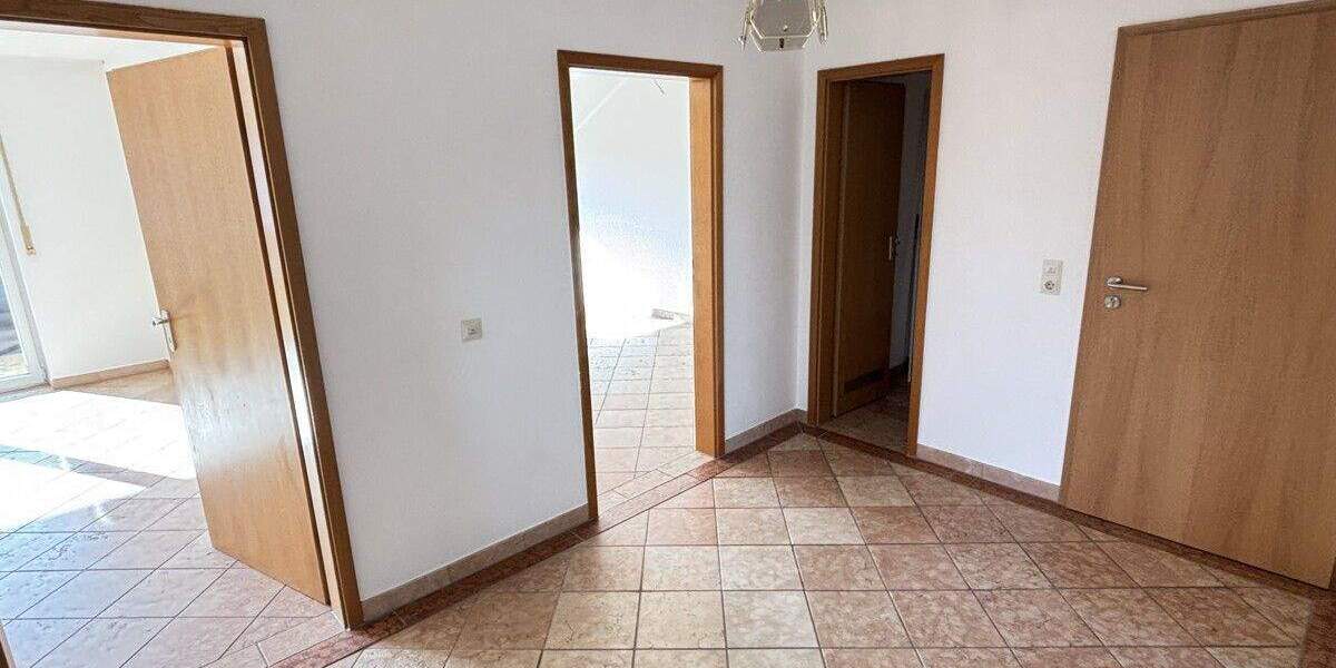 Etagenwohnung Kirchham - 3 Zimmer, 74 m&sup2;, 197.000&euro; | Angebot:25661378