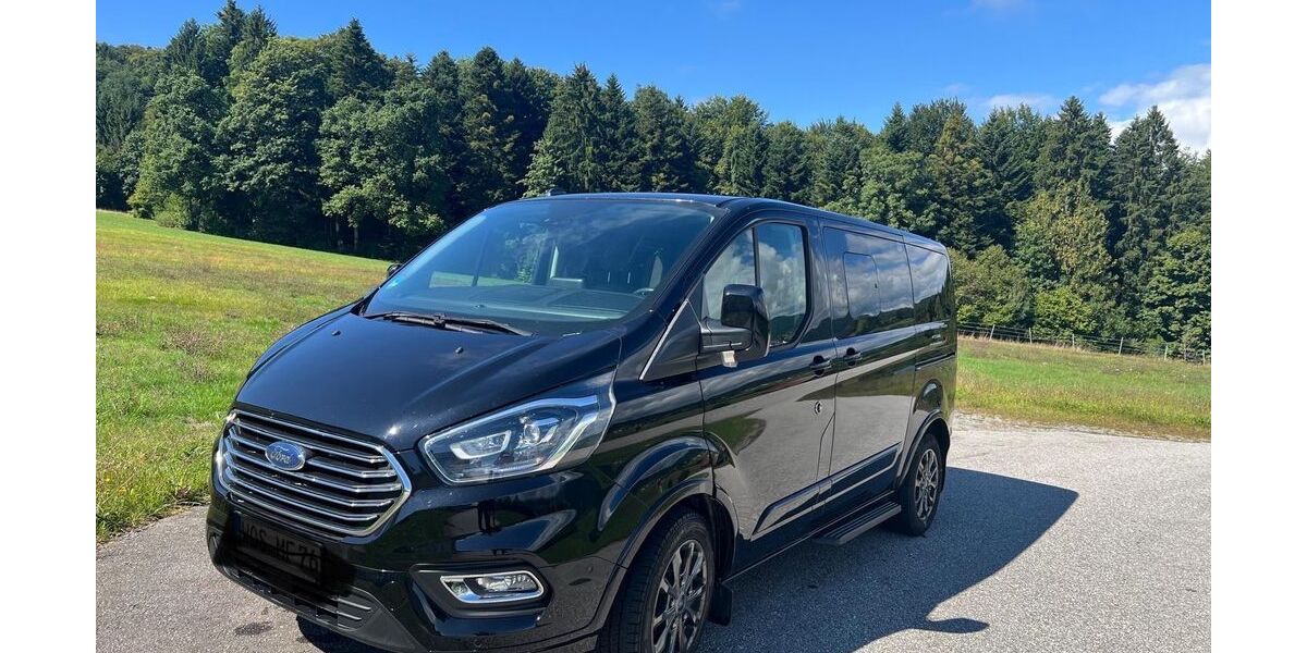 Ford Tourneo Custom 87.000 km 33.300 &euro; Waldkirchen 94065