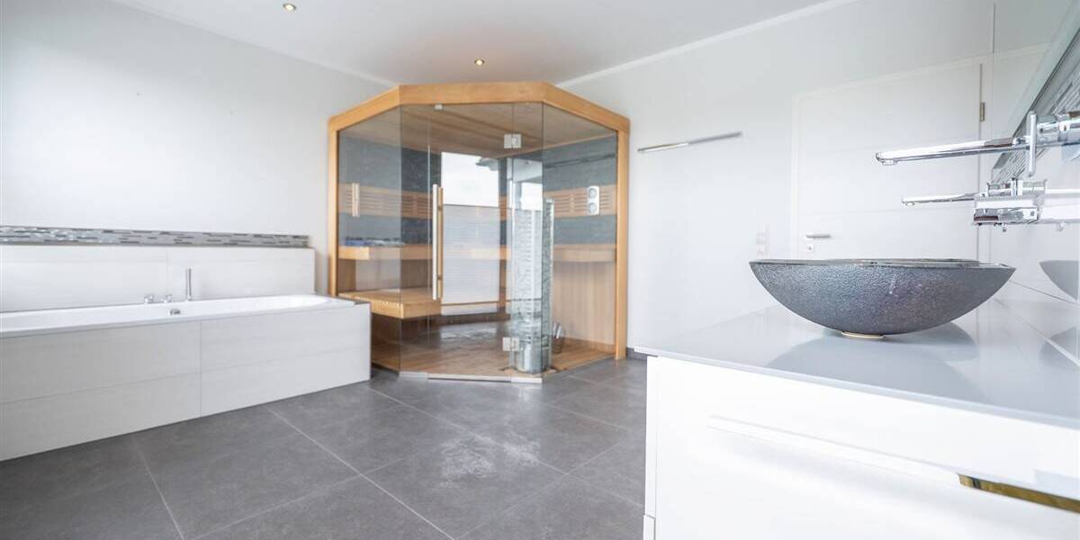 Bungalow Haarbach - 4 Zimmer, 150 m&sup2;, 749.000&euro; | Angebot:25997539