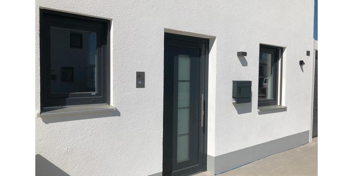 Doppelhaushälfte Tiefenbach - 4 Zimmer, 130 m&sup2;, 1.380&euro; | Angebot:26533082