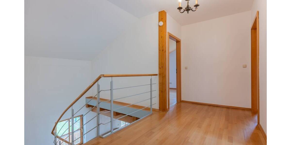 Einfamilienhaus Ringelai - 6 Zimmer, 220 m&sup2;, 365.000&euro; | Angebot:25781286