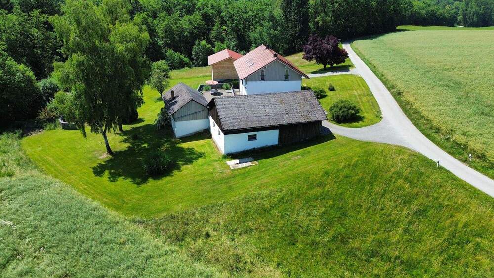 Mehrfamilienhaus, Wohnhaus Vilshofen an der Donau Sollasöd - 7 Zimmer, 264 m&sup2;, 360.000&euro; | Angebot:25769716