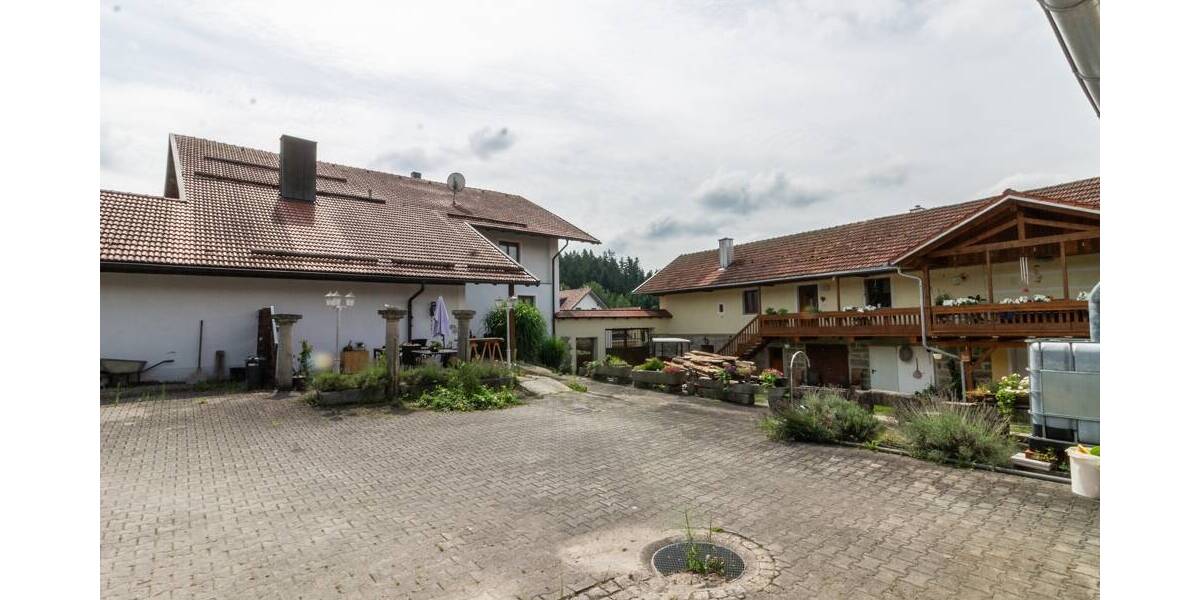 Einfamilienhaus Hutthurm Niederpretz - 6 Zimmer, 240 m&sup2;, 695.000&euro; | Angebot:25781290