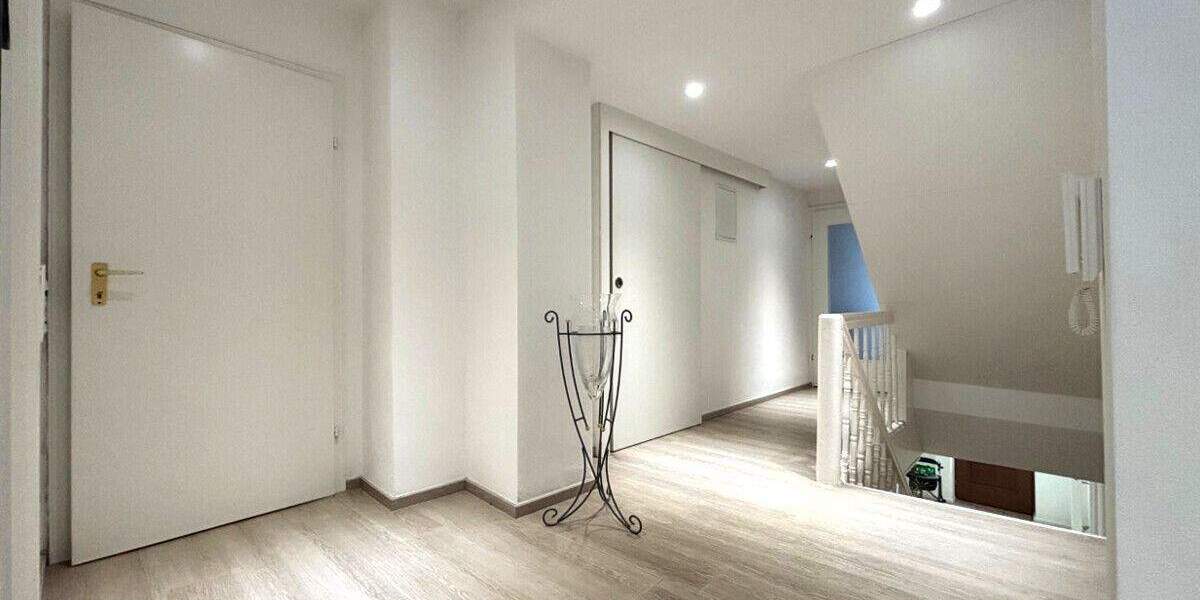 Einfamilienhaus Vilshofen a. d. Donau Vilshofen - 8 Zimmer, 194 m&sup2;, 349.000&euro; | Angebot:25661356