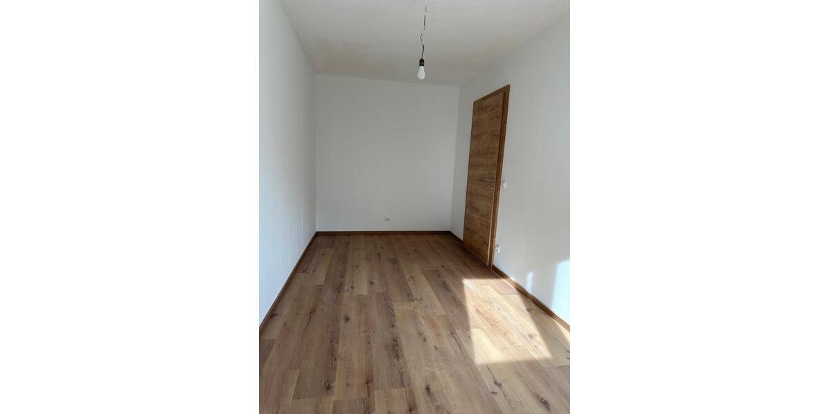 Etagenwohnung Tittling - 3 Zimmer, 80 m&sup2;, 1.050&euro; | Angebot:25755031