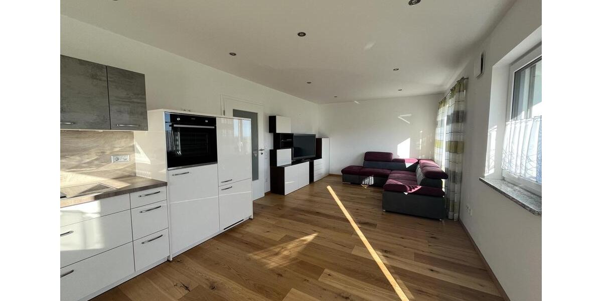 Etagenwohnung Tittling - 2 Zimmer, 73 m&sup2;, 690&euro; | Angebot:25932412