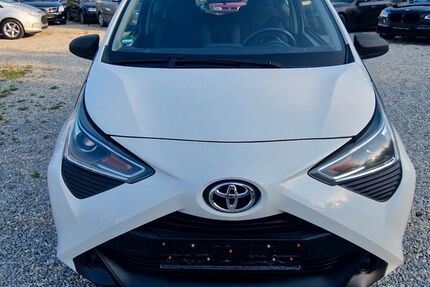 Toyota Aygo (X) 98.032 km 5.500 &euro; Passau 94036