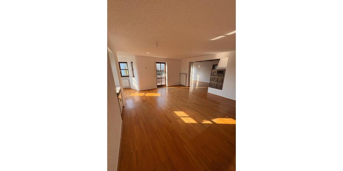 Terrassenwohnung Vilshofen an der Donau - 4 Zimmer, 125 m&sup2;, 2.000&euro; | Angebot:25898245