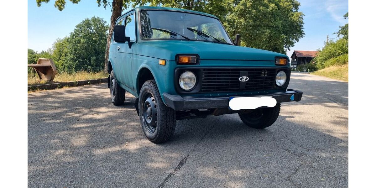 Lada Niva 48.000 km 2.800 &euro; Vilshofen 94474