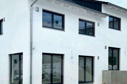 Haus Windorf - 4 Zimmer, 122 m&sup2;, 499.900&euro; | Angebot:25151123