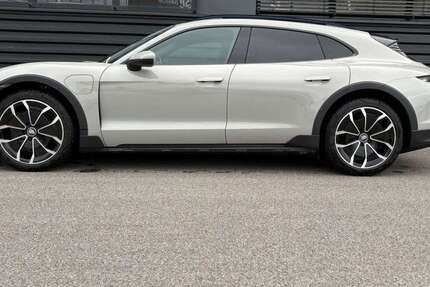 Porsche Taycan 42.970 km 63.700 &euro; Passau 94032