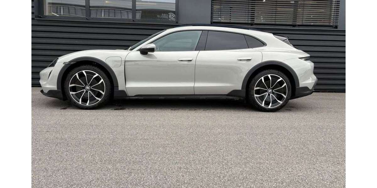 Porsche Taycan 42.970 km 63.700 &euro; Passau 94032