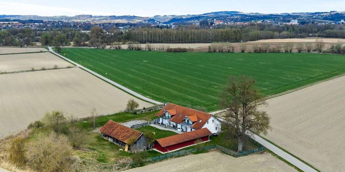 Einfamilienhaus Neuhaus am Inn - 9 Zimmer, 403 m&sup2;, 980.000&euro; | Angebot:27656860