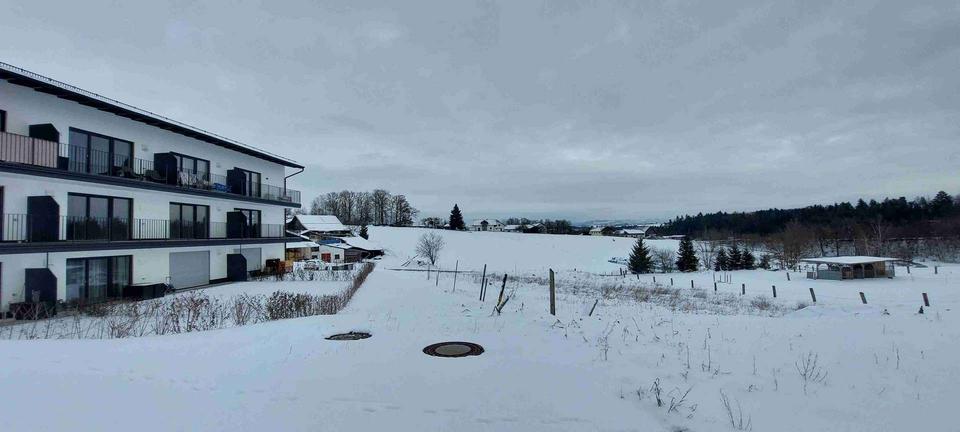 Etagenwohnung Tiefenbach - 2 Zimmer, 82 m&sup2;, 925&euro; | Angebot:23552442