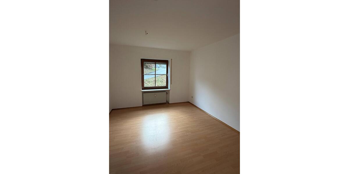 Etagenwohnung Waldkirchen - 2 Zimmer, 68 m&sup2;, 540&euro; | Angebot:25802695