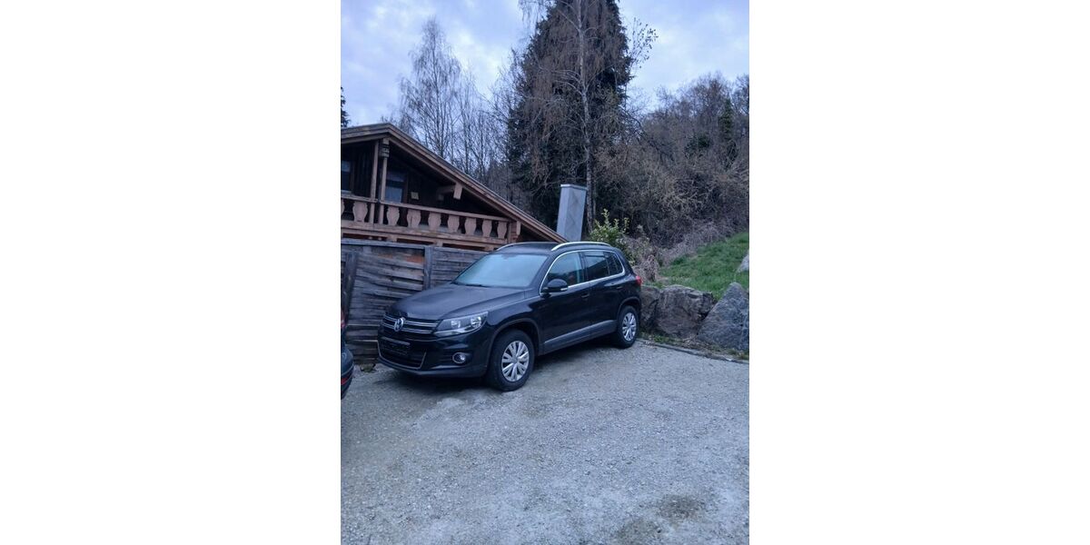 VW Tiguan 181.682 km 8.999 &euro; Zenting 94579