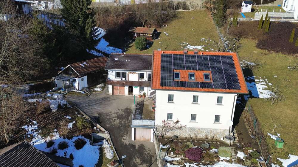 Einfamilienhaus Hauzenberg - 13 Zimmer, 204 m&sup2;, 395.000&euro; | Angebot:25219873