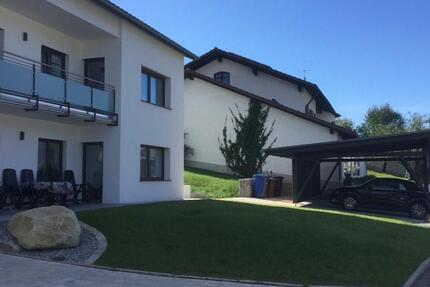 Wohnung Hauzenberg - 3 Zimmer, 130 m&sup2;, 900&euro; | Angebot:27616408