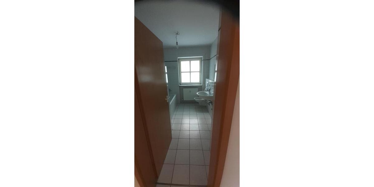 Etagenwohnung Rotthalmünster - 3 Zimmer, 101 m&sup2;, 820&euro; | Angebot:24893410