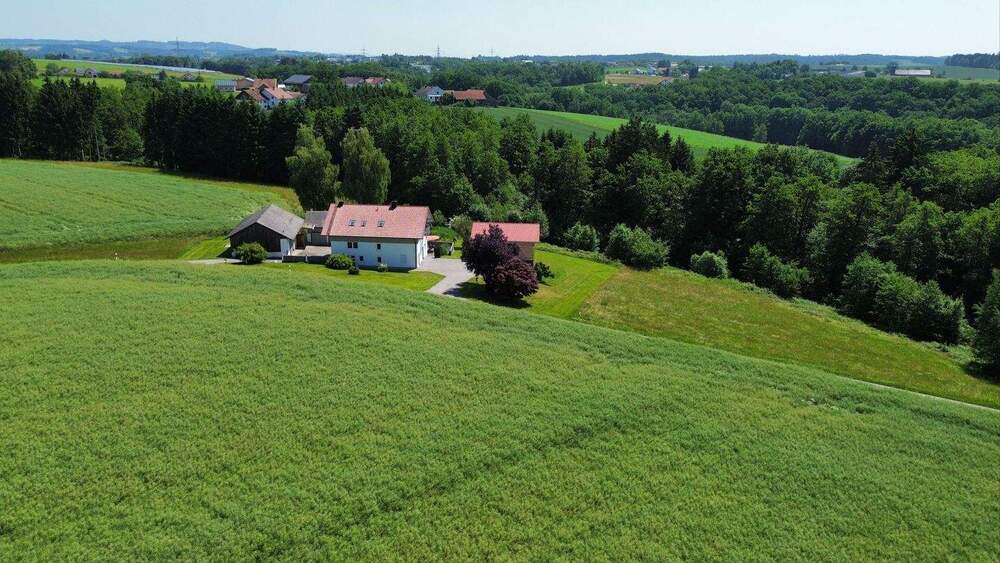 Mehrfamilienhaus, Wohnhaus Vilshofen an der Donau Sollasöd - 7 Zimmer, 264 m&sup2;, 360.000&euro; | Angebot:25769716