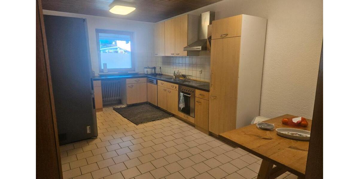 Etagenwohnung Hauzenberg - 6 Zimmer, 100 m&sup2;, 750&euro; | Angebot:25933641