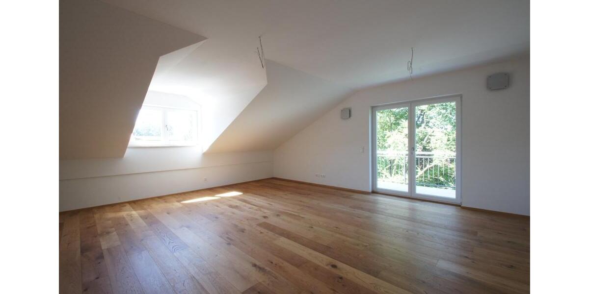 Dachgeschoßwohnung Vilshofen an der Donau - 2 Zimmer, 75 m&sup2;, 735&euro; | Angebot:25827654