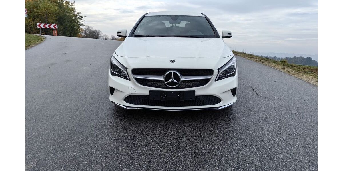 Mercedes-Benz CLA 220 141.073 km 16.950 &euro; Salzweg 94121