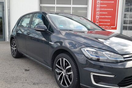 VW Golf 89.500 km 13.999 &euro; Neuburg/Inn bei Passau 94127