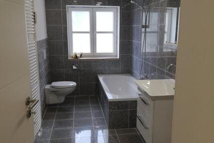 Wohnung Untergriesbach - 3 Zimmer, 84 m&sup2;, 600&euro; | Angebot:25881499