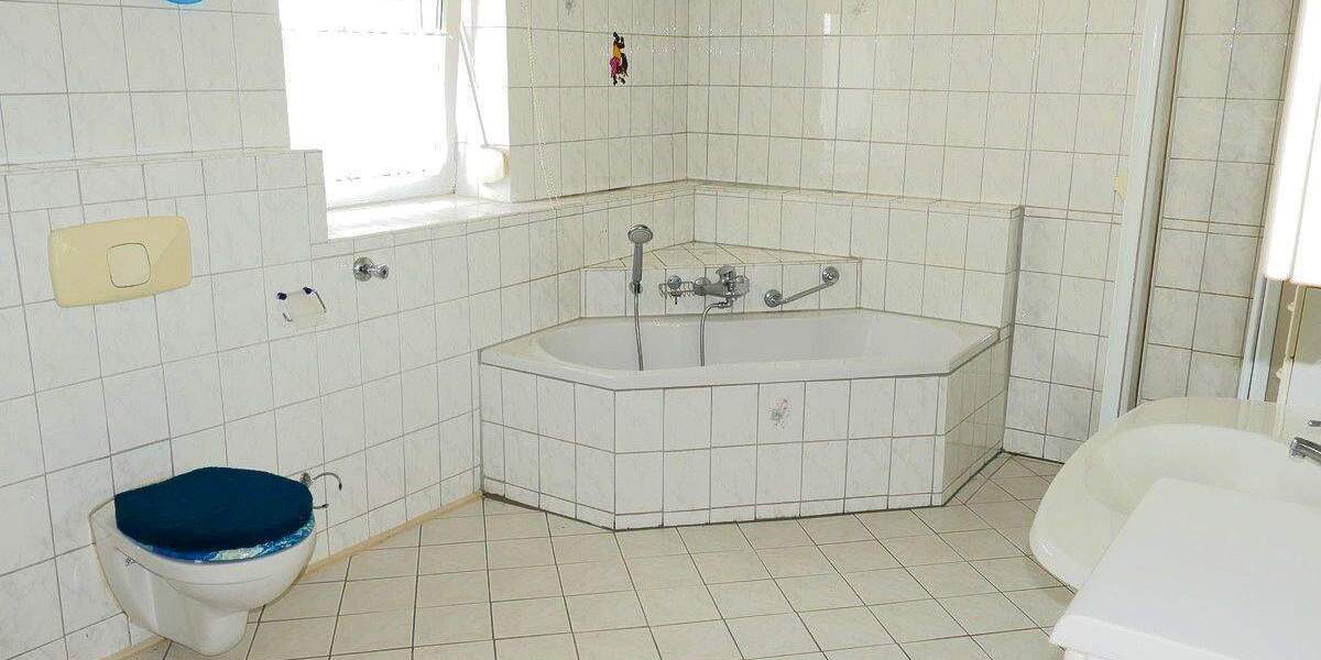 Einfamilienhaus Bad Griesbach i. Rottal Singham - 7 Zimmer, 180 m&sup2;, 340.000&euro; | Angebot:25661354