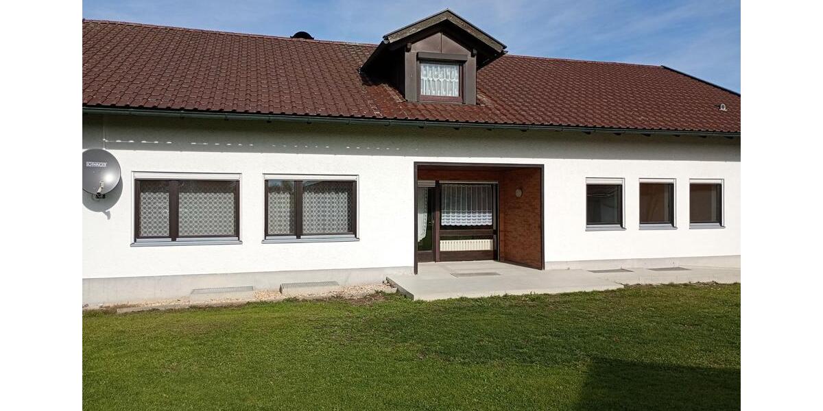 Erdgeschoßwohnung Salzweg - 5 Zimmer, 135 m&sup2;, 900&euro; | Angebot:27609833