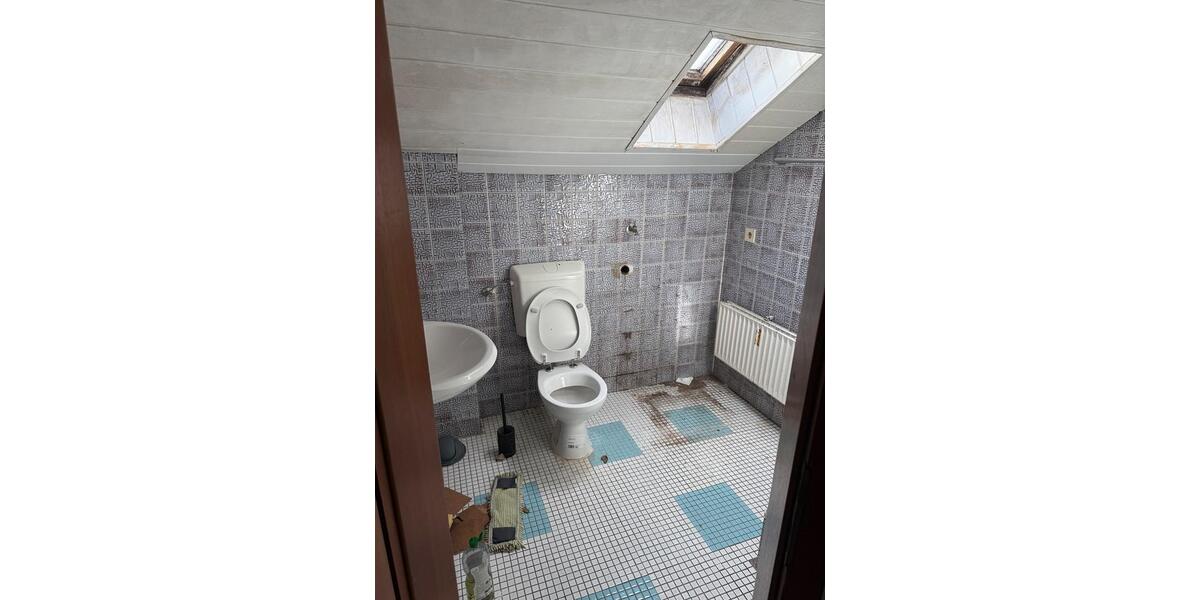 Dachgeschoßwohnung Saldenburg - 3 Zimmer, 90 m&sup2;, 700&euro; | Angebot:24978598