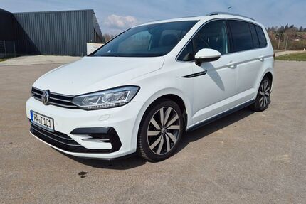 VW Touran 233.028 km 16.070 &euro; Neukirchen vorm Wald 94154