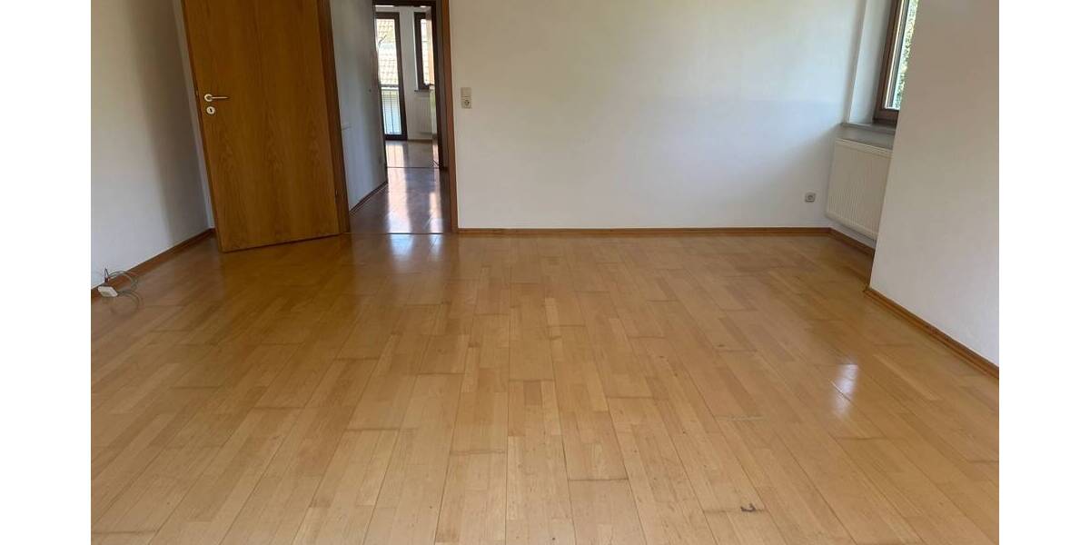 Etagenwohnung Untergriesbach - 3 Zimmer, 68 m&sup2;, 119.000&euro; | Angebot:25781287